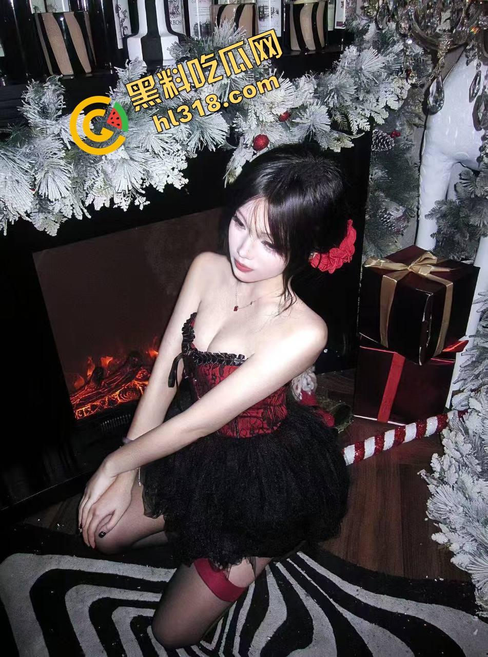 山东日照少妇『田丽君』淡定接电话,边聊孩子教育边被操,下面被猛插照样不露声色,阅鸡无数就是稳!-3