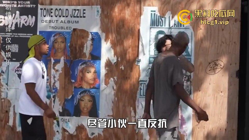 广坎达未来是这样的?黑人小哥背着5万左右走遍美利坚,测试会不会被抢,结果让人意外!-6