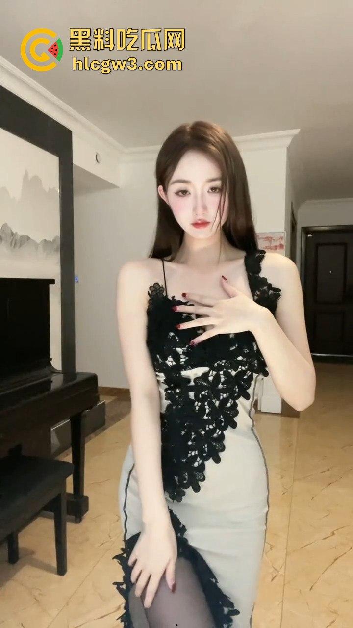 江苏网红脸骚母狗被猛攻!高颜值大胸白皮肤,金主爸爸后入猛操到崩溃,无套中出让沸羊羊心碎直掉泪!-3