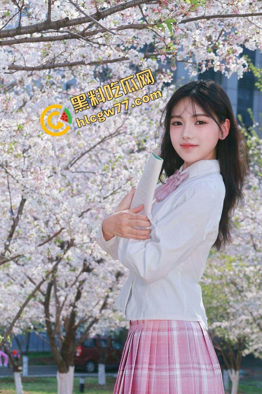 辽宁骚妻『柳缪』偷情成瘾,背着老公穿情趣制服到处约炮,奶子夹乳夹被抱起来kuakua一顿爆操!-2