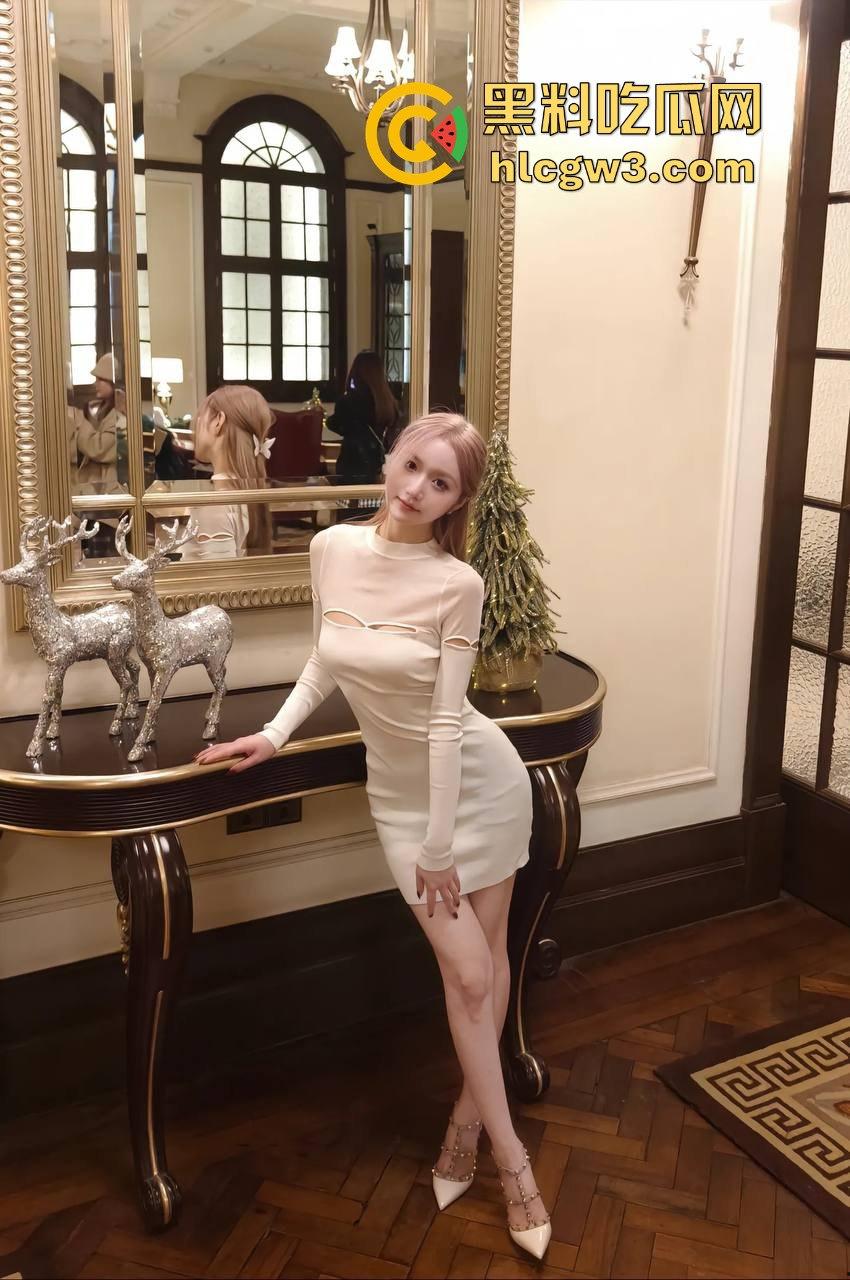 江苏网红脸骚母狗被猛攻!高颜值大胸白皮肤,金主爸爸后入猛操到崩溃,无套中出让沸羊羊心碎直掉泪!-14