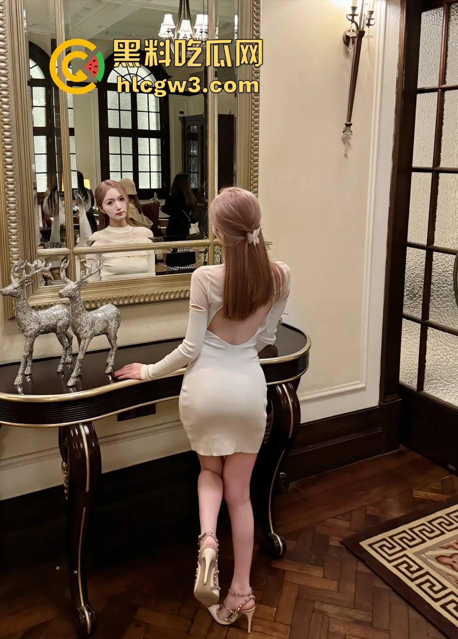 江苏网红脸骚母狗被猛攻!高颜值大胸白皮肤,金主爸爸后入猛操到崩溃,无套中出让沸羊羊心碎直掉泪!-17