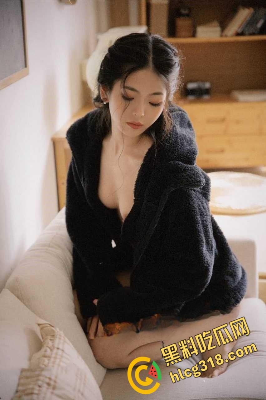 约炮大神【KINGMAST】,酒馆厕所调情后,公园全裸野战骚女,合集献出调教爆操瞬间,简直让人羡慕不已 !-2