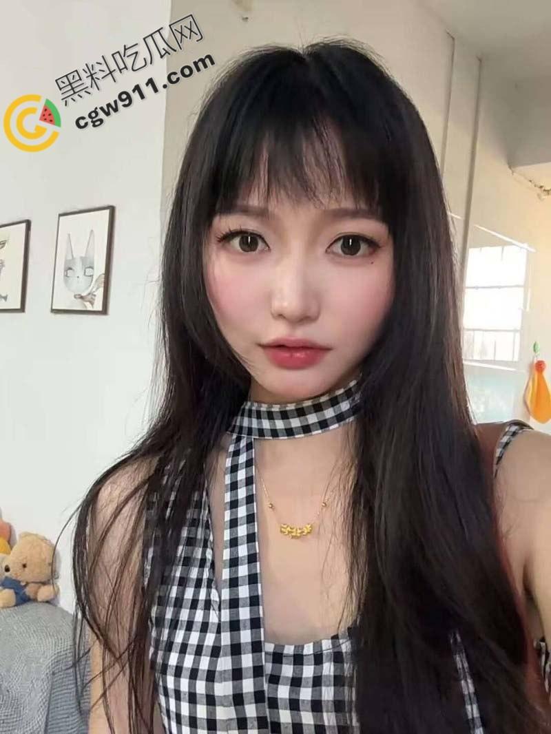 陕西极品学生妹【胡芸】被金被金主调教成淫贱母狗,拍摄激烈不雅视频,窗前后入淫叫不断,尽显淫荡本色-3