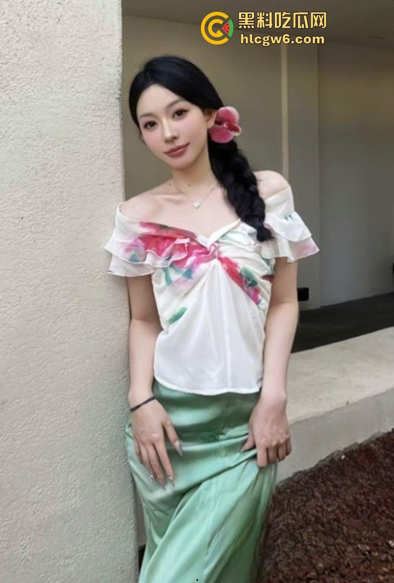 昆明抖音博主【femmefatale】线下私密视频曝光 极品身材颜值惊艳 榜一大哥疯狂后入干得白浆四溅！-10