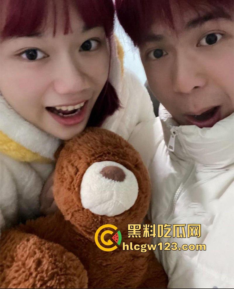 广西师范大学经济系学妹【范陈辰】清纯小coser三天被炮友拿下 酒店开房视频流出 娇嫩身躯被按压在床上猛插!-3