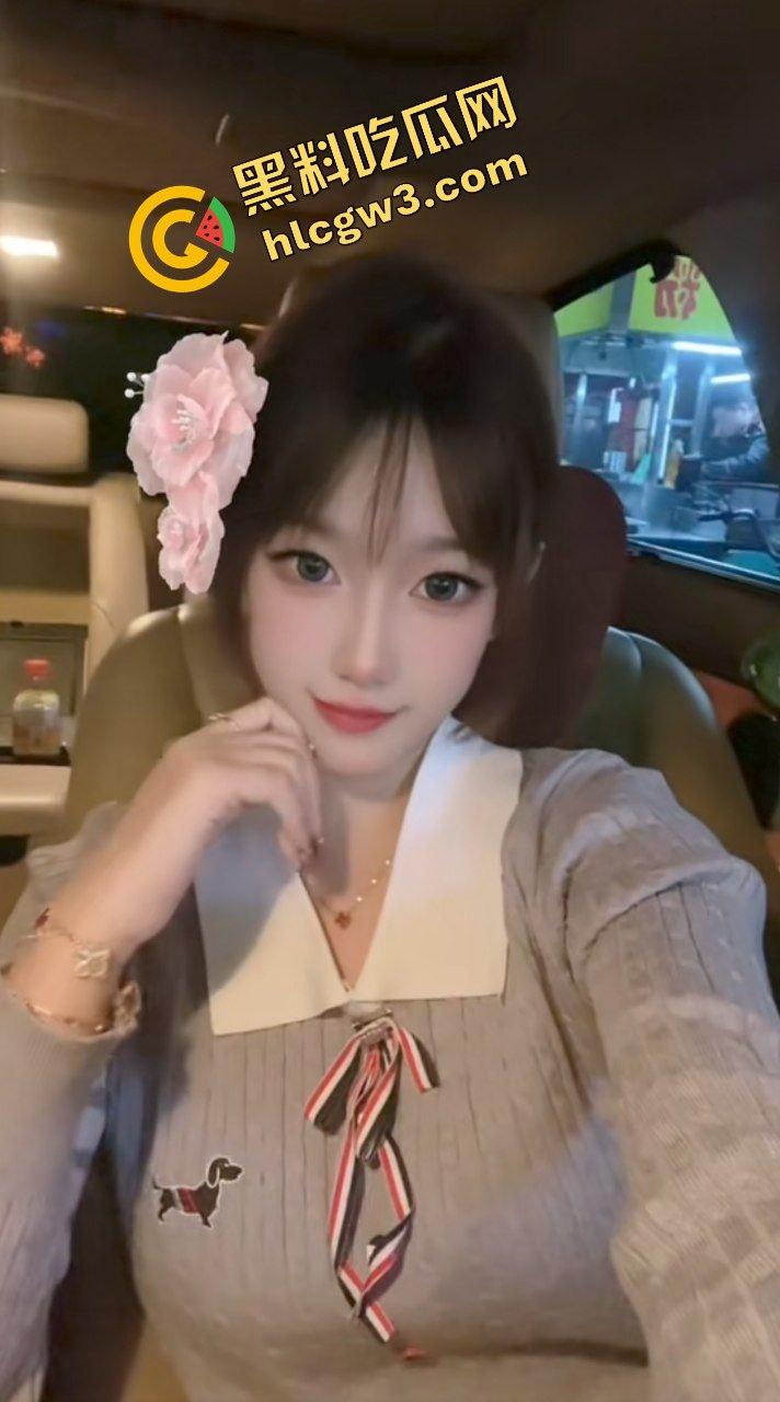 泉州轻工职业学院反差婊单身母狗『刘诗萌』富家小姐爱露出 全裸洗澡搓奶淫荡至极!独家曝光!-2