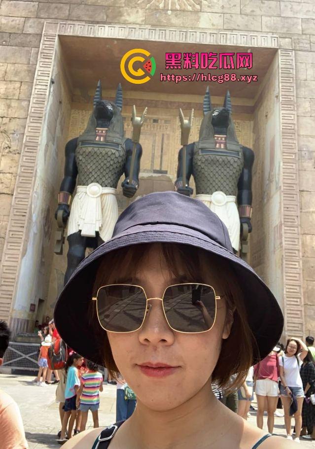 南京雨花区少妇『孙芳莎』偷情初体验,老公出差不在家住她家操她三天,客厅餐厅到处内射打卡!-3