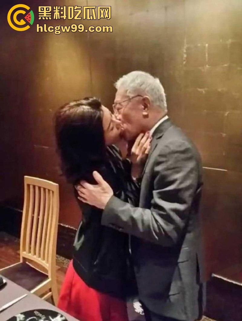 国产肉便器温暖两岸!【曹兴诚】其大陆包养女儿兼职小三被曝光,这么老还行不行呀!-3