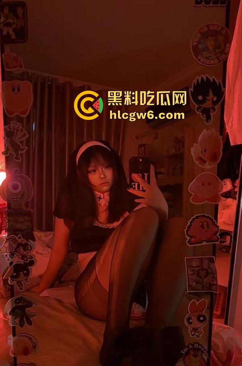 陕西母狗【王梓芮】19岁二次元嫩妹 欧美妆修女服cos 道具自慰玩弄骚穴 顶级身材诱人之极!-5