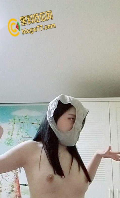 幼师【于漫】双面人生揭秘,白天甜美天使,晚上黑丝骑乘湿透整个床单!-5