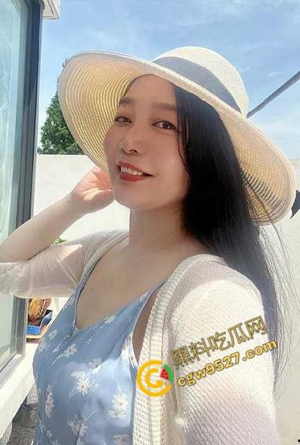 海角乱伦【妈妈的味道】!出差途中偷会干妈,酒店浴室后入激战,床上解锁新体位,无套内射爽翻天-2