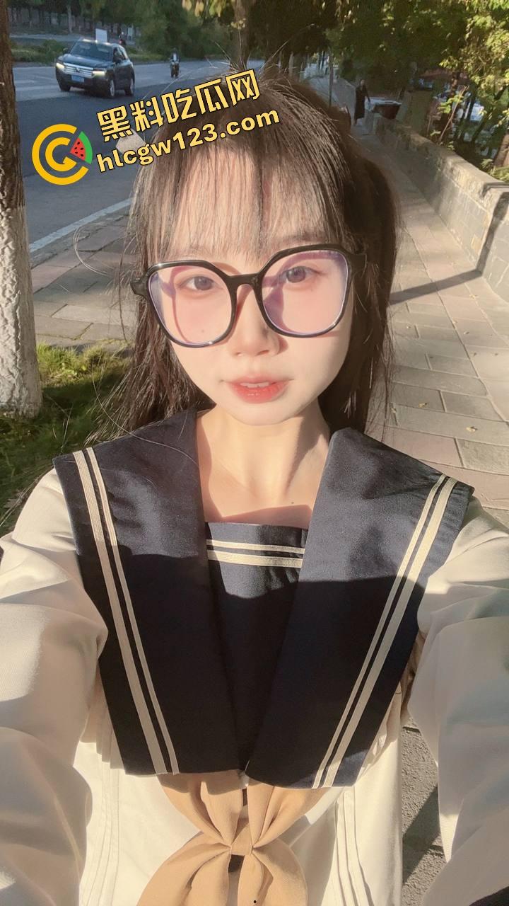 芜湖全季酒店透窗偷拍对面打炮,哥们不拉窗帘爆操醉妹,瓜友边抽烟边偷拍喊太会干了兄弟!-4