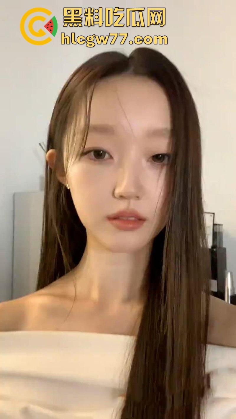 抖音同城约炮学生妹【林慧慧】高颜值极品女大，美乳硕大鲍鱼粉嫩，淫荡母狗本性暴露无疑！