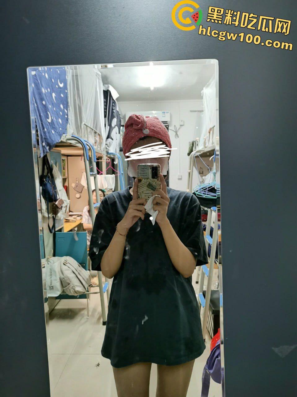 深圳女高清纯反差妹妹【张颖】 ，打飞机口爆技法娴熟，撅屁股被插是尽显风骚