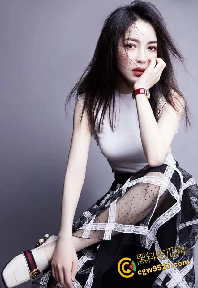 台球金牌裁判【王钟瑶】,与姐夫床上偷情,惨遭丈夫结婚当天播放,外表高冷玉女,床上母狗一只 !-2