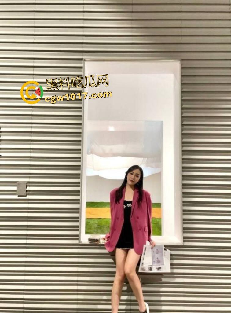 语文老师【蒙琪微】想学BBOX，被男友骗舔鸡巴能学会，天天舔没学会反而淫叫精通，男友说这也算学会了！