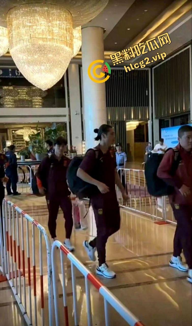 国足零蛋凯旋 “射门无力 购物给力” 惨输七球 仍能笑对人生-4