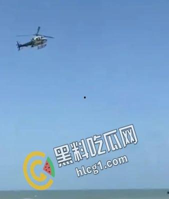 美国德克萨斯州南帕德里岛海滩，多人被鲨鱼咬伤。两男两女遭到鲨鱼袭击。政府已派出直升机将其驱赶。-8