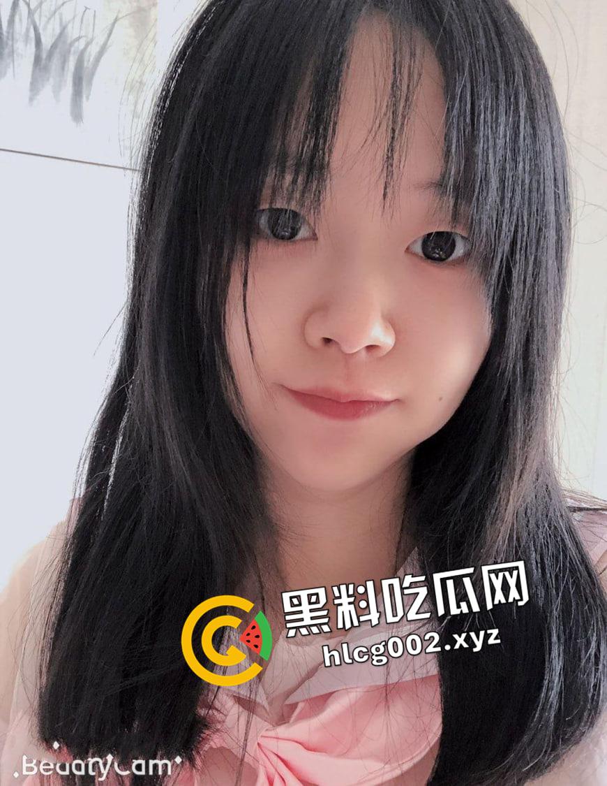南京大学大二女学生下海兼职被曝光 乖乖女的反差一面 不为钱 就为了被干 超级敏感的极品炮台-2