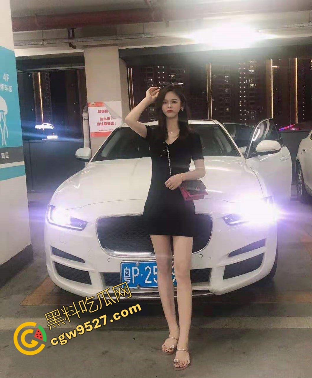 广东省河源市人妻胡玉梅傍大款私密视频流出!贤妻良母与放荡母狗无缝衔接, 身材一流,床上功夫更是了得-1