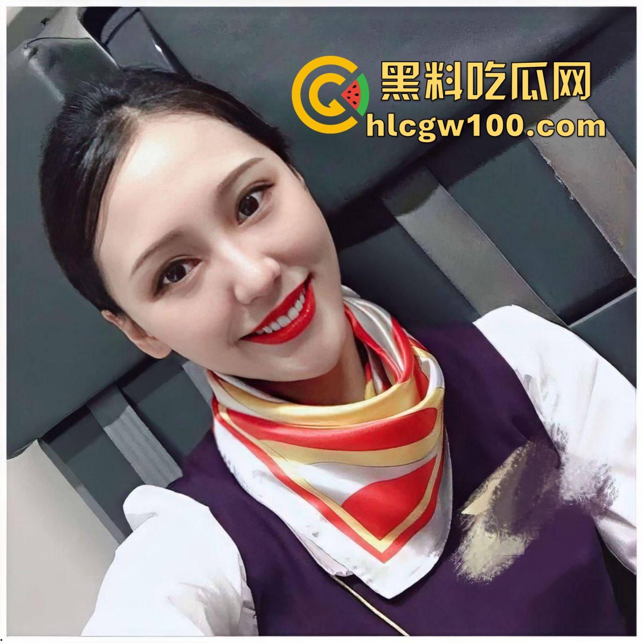 东航空姐『阮梦晨』空姐变老司机 男友摸奶她撸鸡 一手方向盘一手撸鸡  只能撸不能插馋得直冒汗！