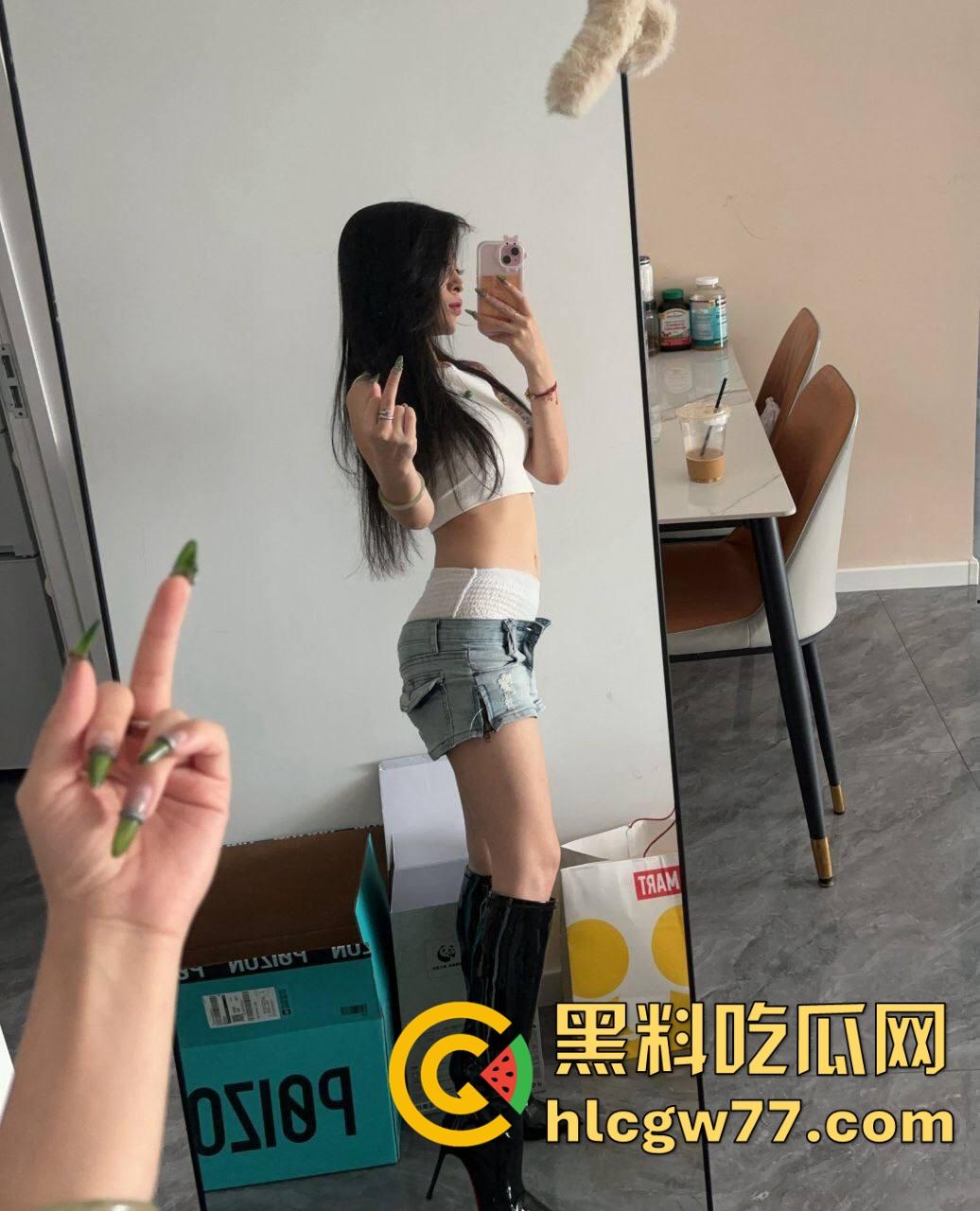 踏马是个人才啊，拿鱼换炮！两个钓鱼佬拿钓的鱼去找街边快餐店换炮，还真被他换到了！