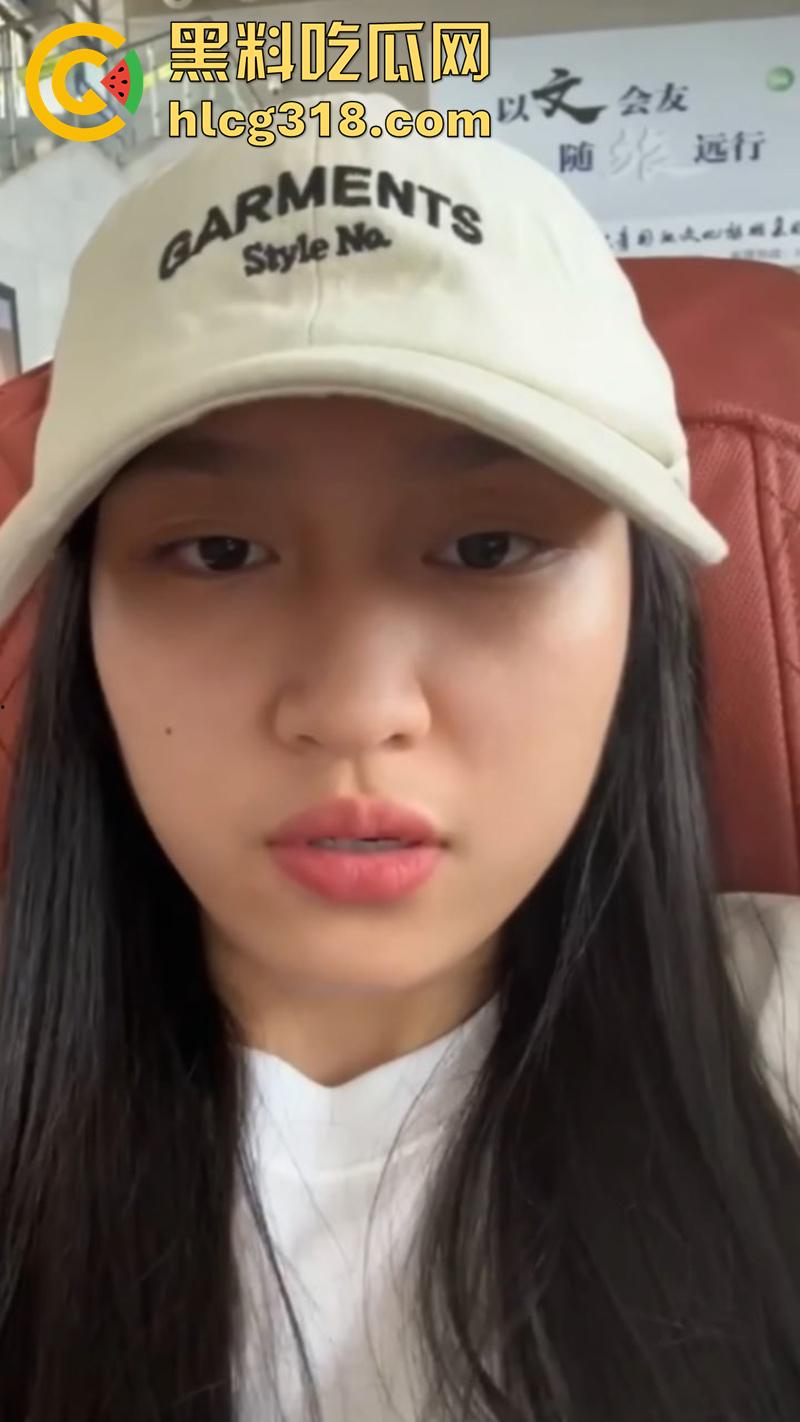 馒头逼才是穴中主食!长沙理工【刘思汝】,极品粉嫩馒头逼尤物,被土豪包养操到受不了,直接跑路被曝光!-3