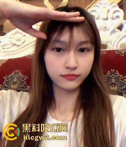 长沙理工大学04年『柏芊芊』社死 包养费骗到手就玩消失,金主怒曝反差婊真面目,这波跑路真绝了!-7