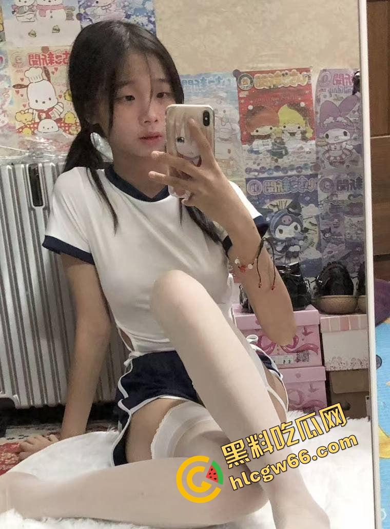 露脸操到翻白眼,广州工贸骚妹【曾嘉莹】被包养爽够跑路,性爱视频抖音号实名挂全网,贱婊终究回归狗圈!-2