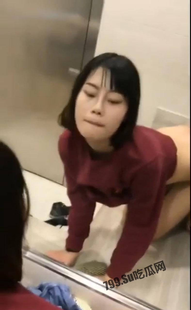 云盘泄密 合肥大一学妹 张雨凝 和男友啪啪视频流出 各种调教超骚对白!年轻就是好 随时随地干她一炮-2