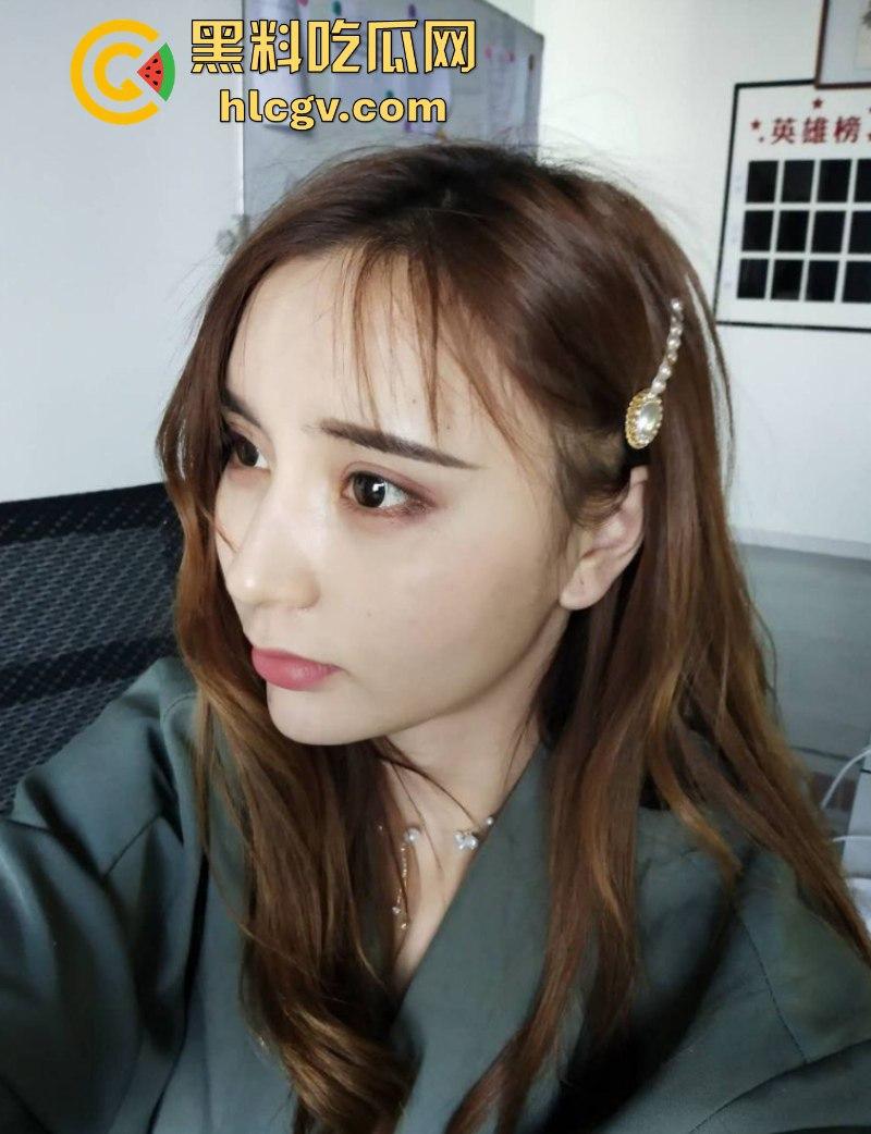 中国电信客服【吴雅静】隐藏身份被扒 人前清纯小妹 小号偷偷卖逼 付费福利免费分享-3