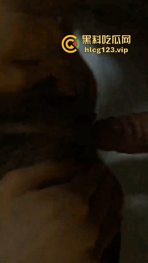 夜店里喝多的骚货嚷着想被操,带回酒店干到喷水,换着渔网再来一发操到清醒!-8