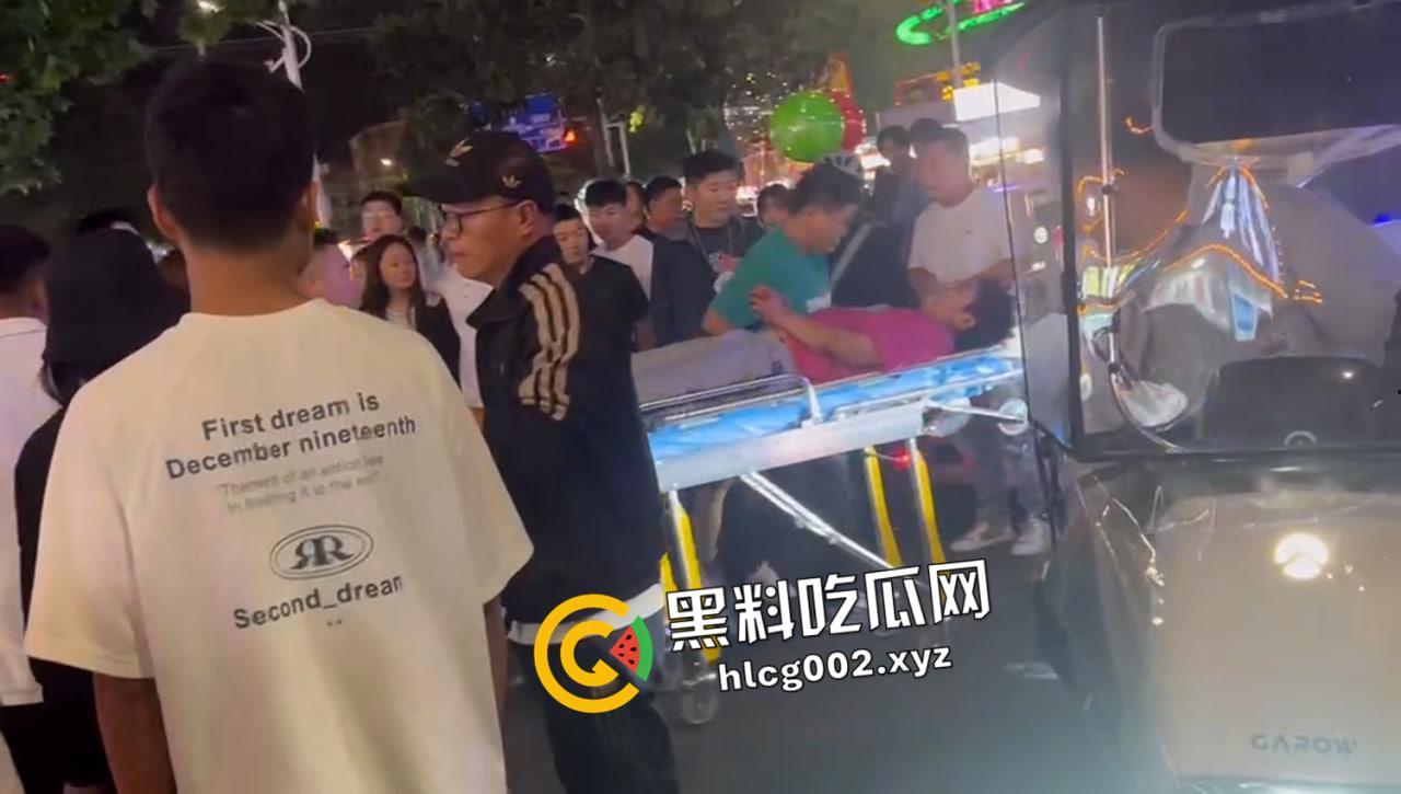 瓜友求瓜!禹州建设路痴情男跳楼现场 情侣吵架吵到跳楼 现场视频流出-5