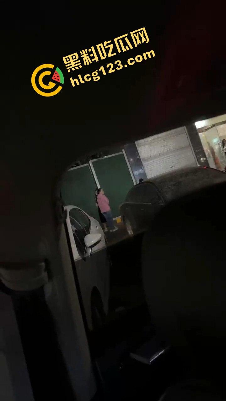 石家庄抓小三!母子联手出击,轮流暴打小三,这儿子没白养!-10