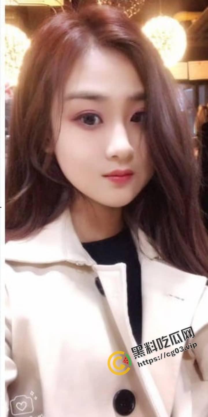 邪恶三人组 又开始迷奸了!这次是美女啦啦队长 各种姿势 轮流接替猛操小嫩妹-1