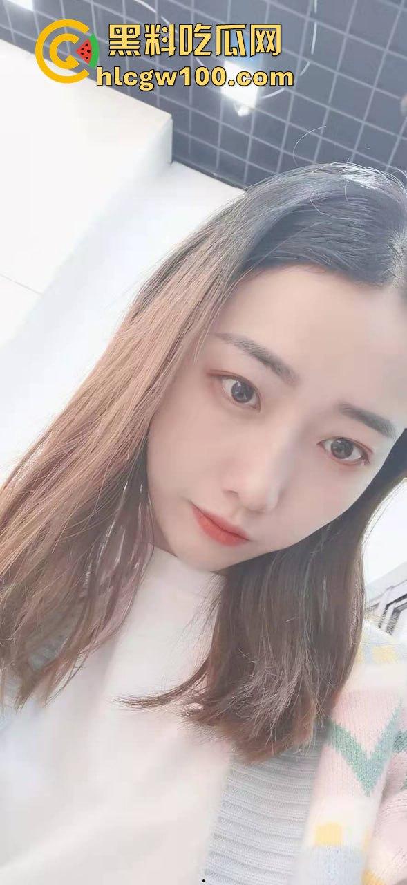 湖南淫荡母狗【叶舒】调教视频外泄,骚母狗不喜欢穿内裤,随时随地都能操真爽!-2