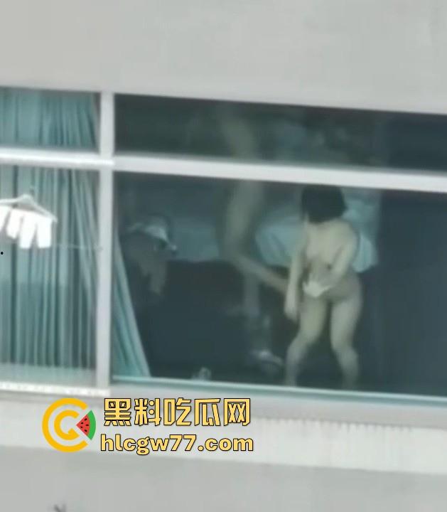 狗男女不拉窗帘激情性爱 窗前站立打桩爆操 全过程被对面楼瓜友偷拍记录!-7