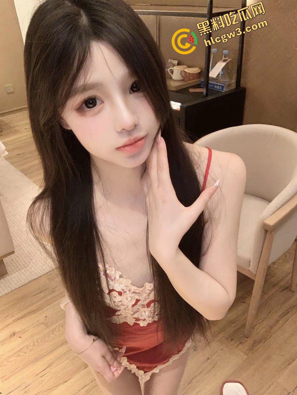 抖音青春少女清纯大奶反差网红『小m』黑丝捆绑淫字调教 Buff叠满暴操黑森林 独家曝光!-6