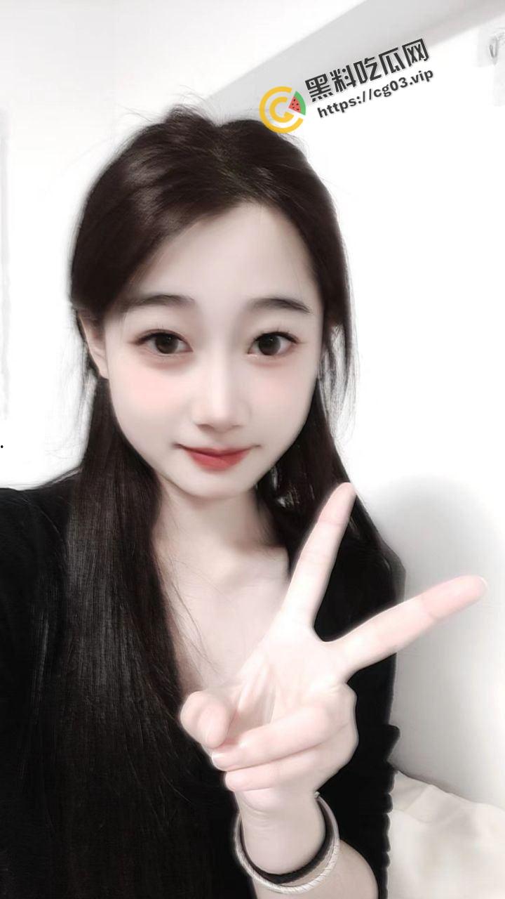 清纯反差婊骚货女友 经常和别人约炮 出轨 偷情 被现男友投稿曝光-3