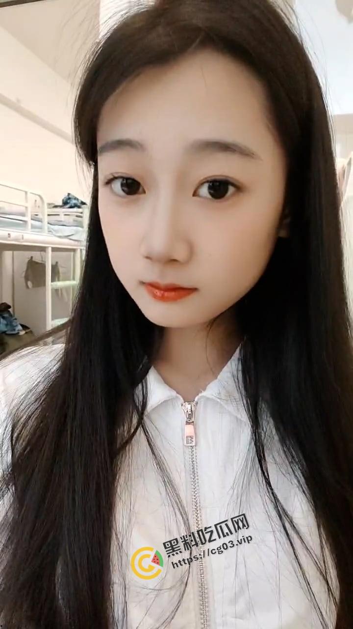 清纯反差婊骚货女友 经常和别人约炮 出轨 偷情 被现男友投稿曝光-7