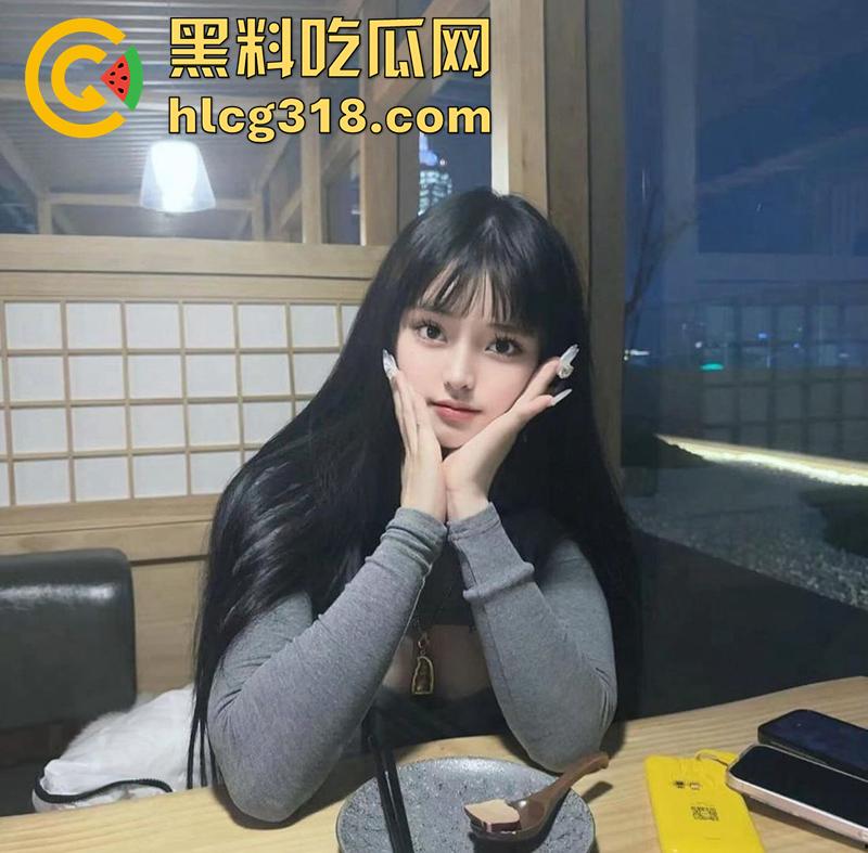 巨乳大长腿女神【美野】，顶级身材完美尤物，白丝情趣性爱自拍流出，绝对是男人的梦中炮架！