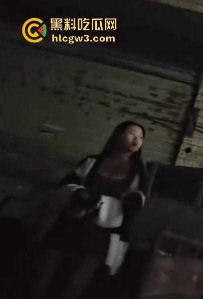 一杯奶茶的钱换城中村的欲望天堂 广州野鸡站街实录 暗访视频揭秘城中村的快餐江湖 3分钟交易效率拉满!-7