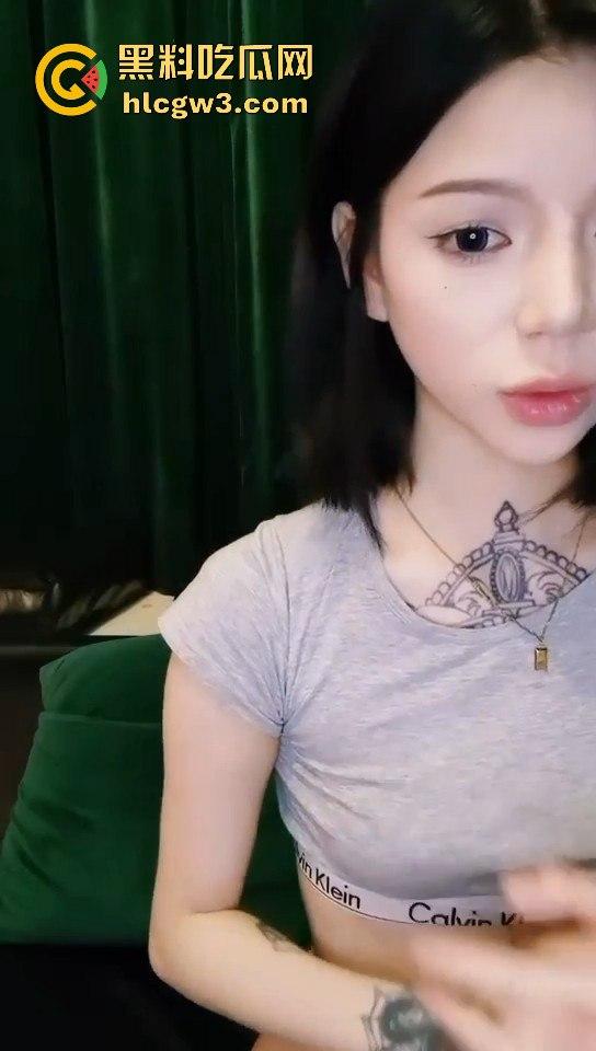 直播界新宠【玉足少女】全程高能 ，柳腰蜜臀无套啪啪，骚浪表演看得人心跳加速！