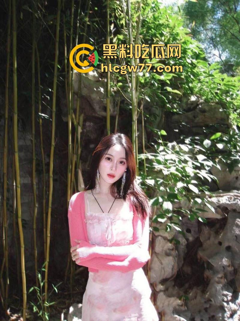 河北艺术职业学院【王丽莎】性爱视频流出 情趣玩具手铐眼罩调教 无套后入猛操到高潮失控!-1