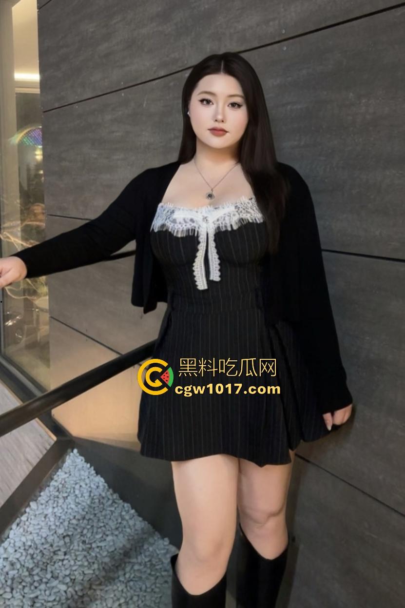 韩国BBW阿黑颜，奥尼尔都挡不住！下贱母狗深喉吸鸡巴如吸棒棒糖，金主舔B舔到翻白眼，干一次得休三天！