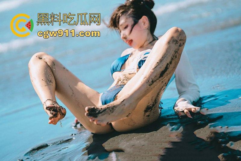 极品清纯网黄【萨慕慕Momo】最新户外露出福利曝光,长腿美乳三点全露,C杯美乳白嫩弹跳,无毛嫩穴一览无遗!-1