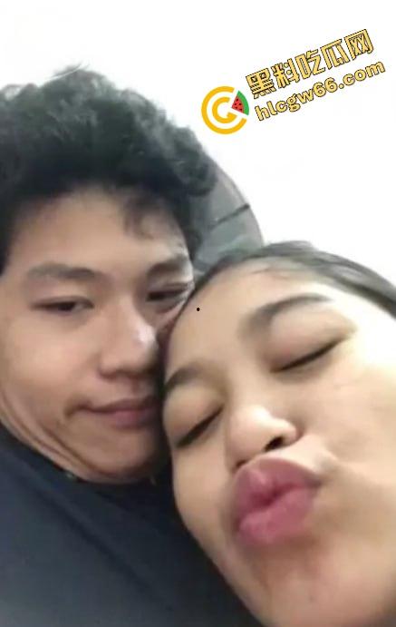 缅甸7.7级地震摇不停，小情侣硬操不怂，浴室口交无套后入颜射一条龙，地塌也要爽翻天！-1