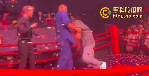 马保国酒吧商演假戏真做险被揍出鼻血!幸好主持人救场,不然闪电五连鞭要失传了!-8