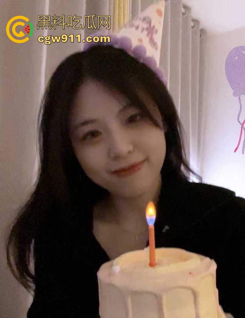 青岛大学美女研究生情侣私拍流出！高材生竟是淫浪母狗，玩舔肛喷尿被后入爆操，学历越高玩的越骚！-3